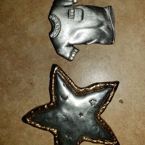 Star and shirt pin with gold lining and Crystal